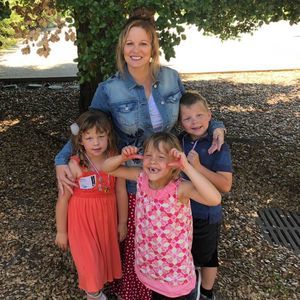 Meet your Posher, Cara